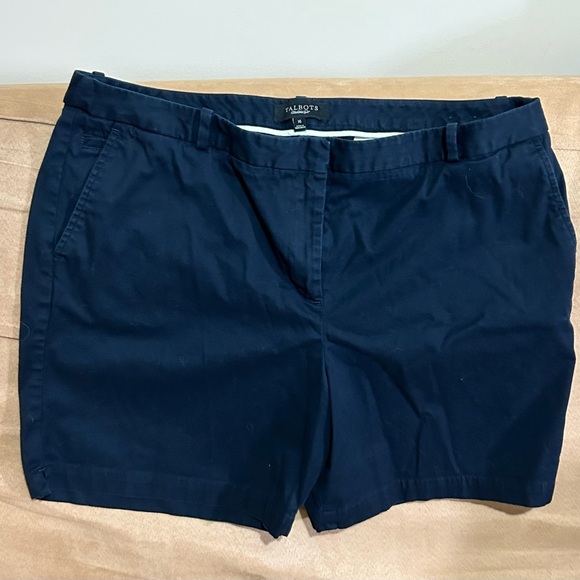 Talbots brand Navy shorts - Picture 3 of 7